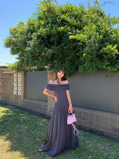 NEVA HU French one-shoulder knitted dress for women, high-end temperament, waist-length pleated skirt, off-shoulder long skirt