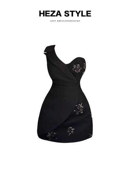 HEZA Plus Size French Chic Floral Print One-Shoulder Dress for Summer, Stylish Design, Fitted Waist, Bodycon Skirt