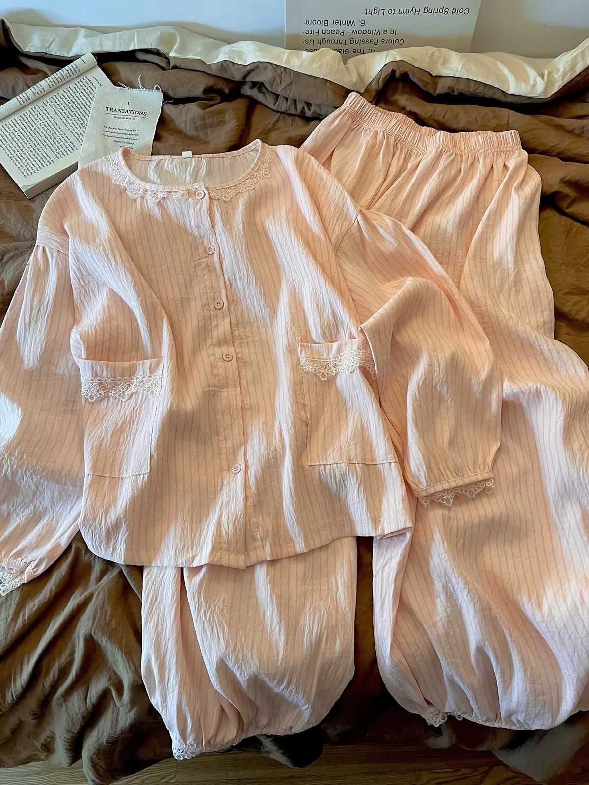 Women's Pink Long-Sleeved Loungewear Set (2026 New Spring Collection) – Soft, Cozy, and Trendy "Lazy-Chic" Style