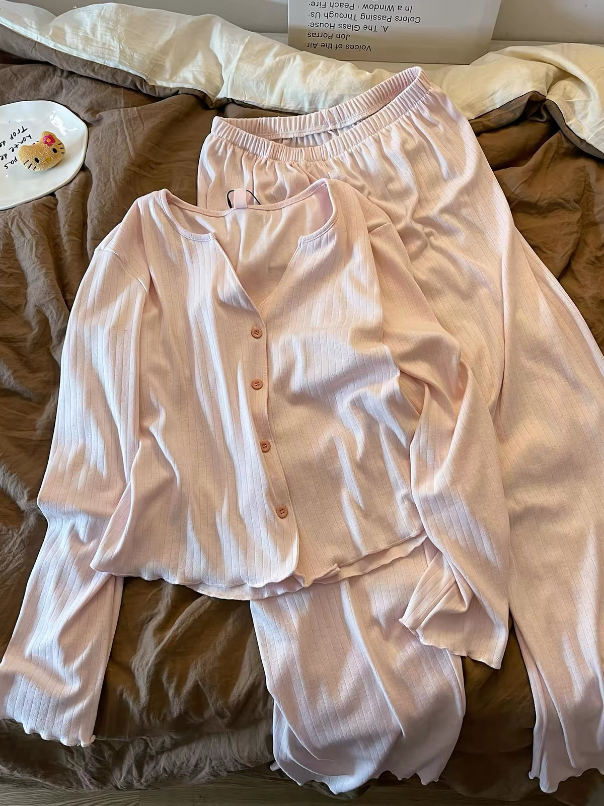 Sweet & Girly Pink Long-Sleeve Pajama Set – Autumn 2026 New Arrival: Minimalist, Relaxed-Fit Loungewear with Long Pants