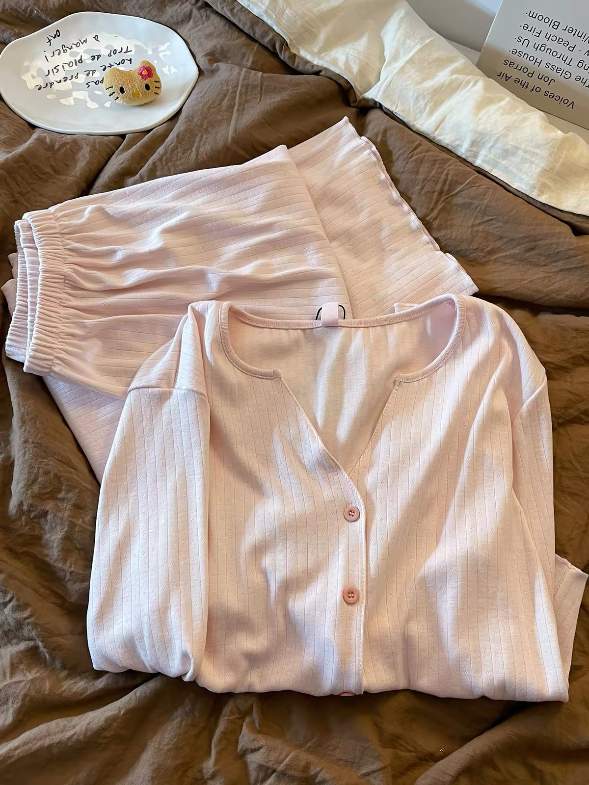 Sweet & Girly Pink Long-Sleeve Pajama Set – Autumn 2026 New Arrival: Minimalist, Relaxed-Fit Loungewear with Long Pants