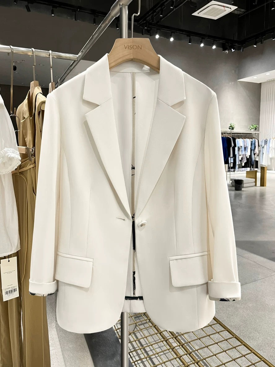 Beige Korean style temperament suit jacket women's summer thin section 2025 new nine-point sleeves fashionable commuter suit trend