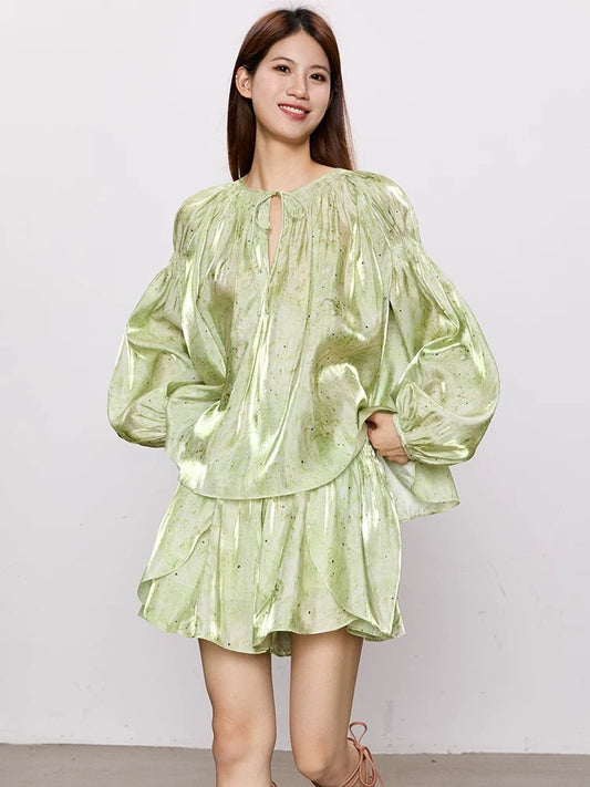Yunmeng Xianze Intangible Cultural Heritage Water Rubbing Round Neck Heavy Industry Tie-up Lace-up Lantern Sleeve Top + A-Line Shorts Suit for Women
