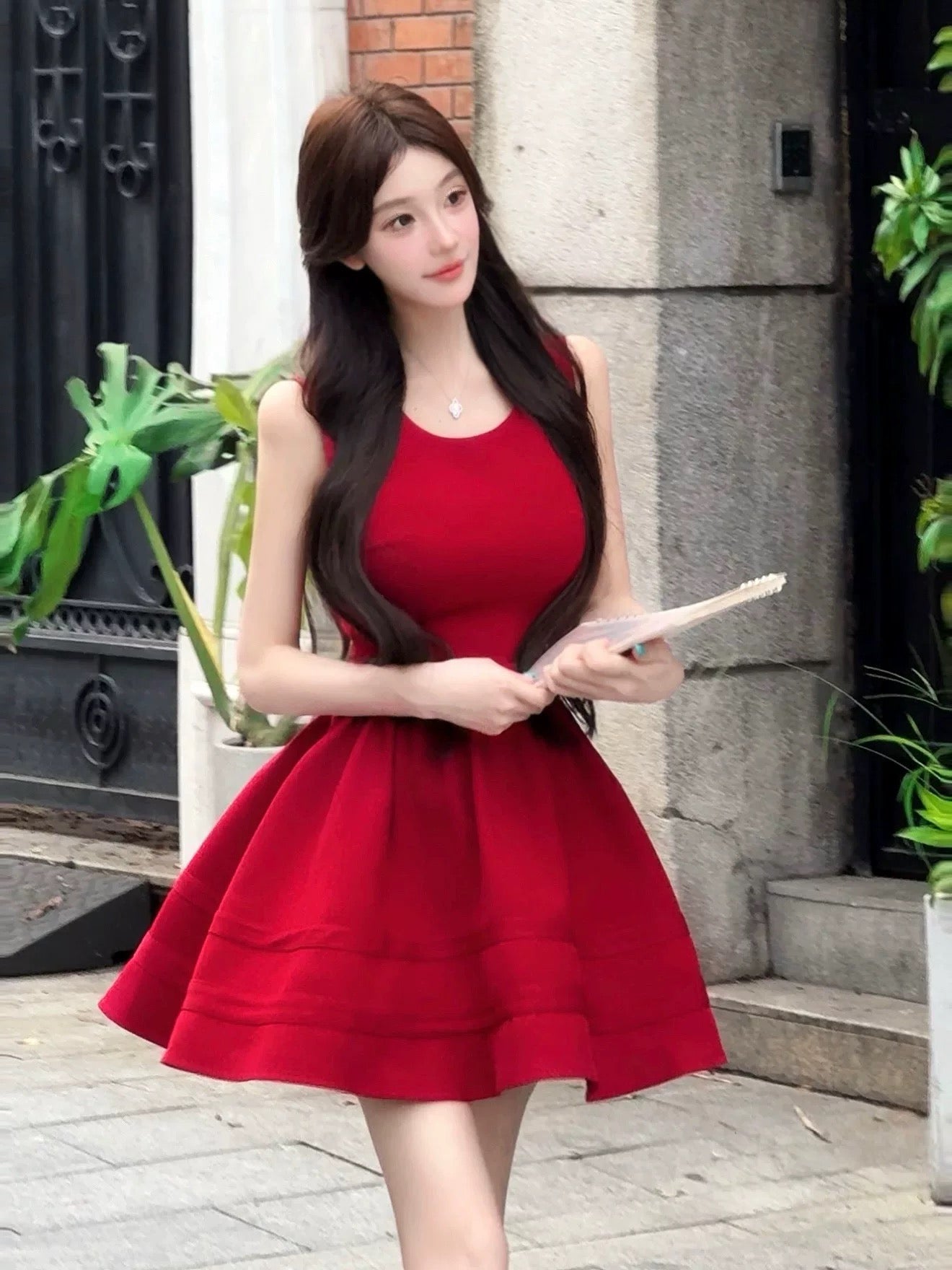 WW custom French Hepburn style dress female temperament waist daughter birthday dress skirt little red skirt Bei Weiwei