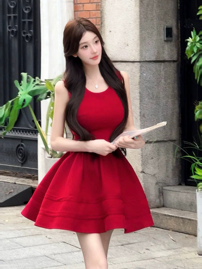 WW custom French Hepburn style dress female temperament waist daughter birthday dress skirt little red skirt Bei Weiwei