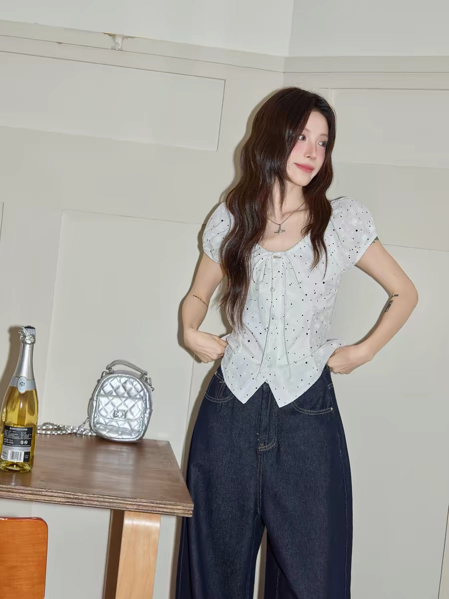 Chaochao's Korean Style White Polka Dot Puff Sleeve Shirt for Women, Summer 2026, Pure Cotton, Slim Waist, V-Neck, Short Sleeve Top