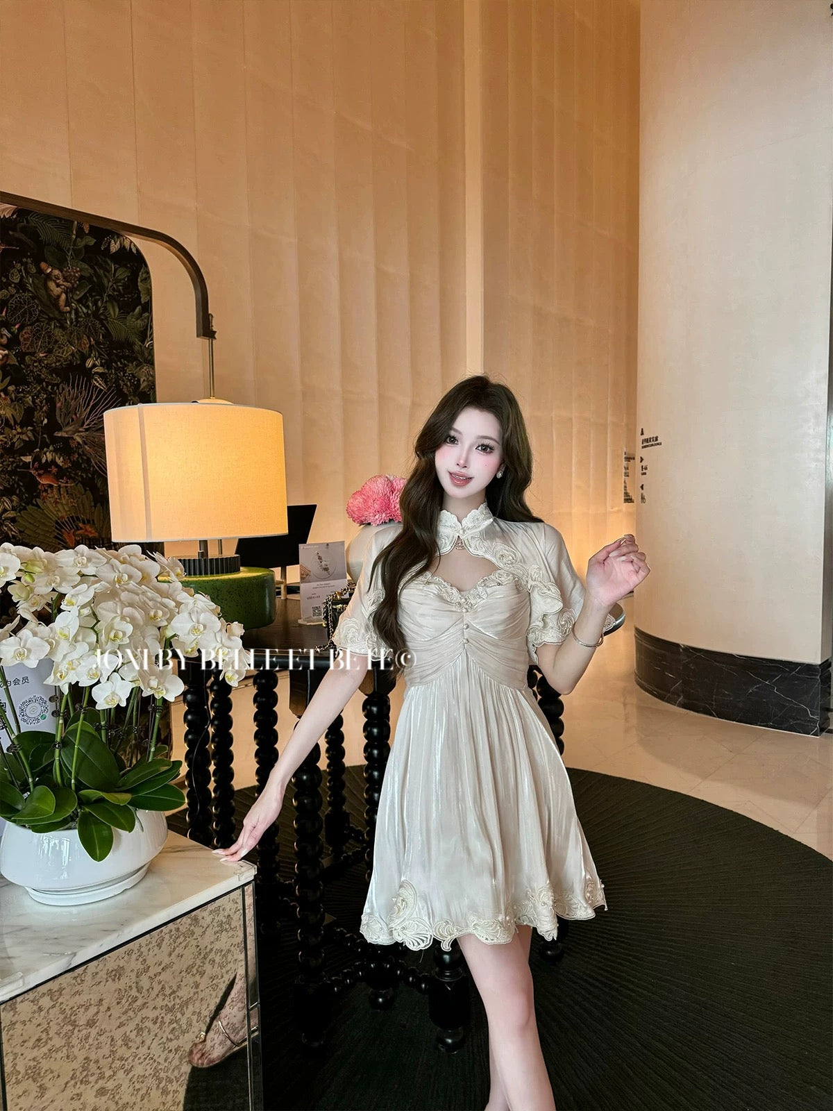 1JONIbyBEB dignified and elegant new Chinese style lace beaded water luster shawl suspender dress suit