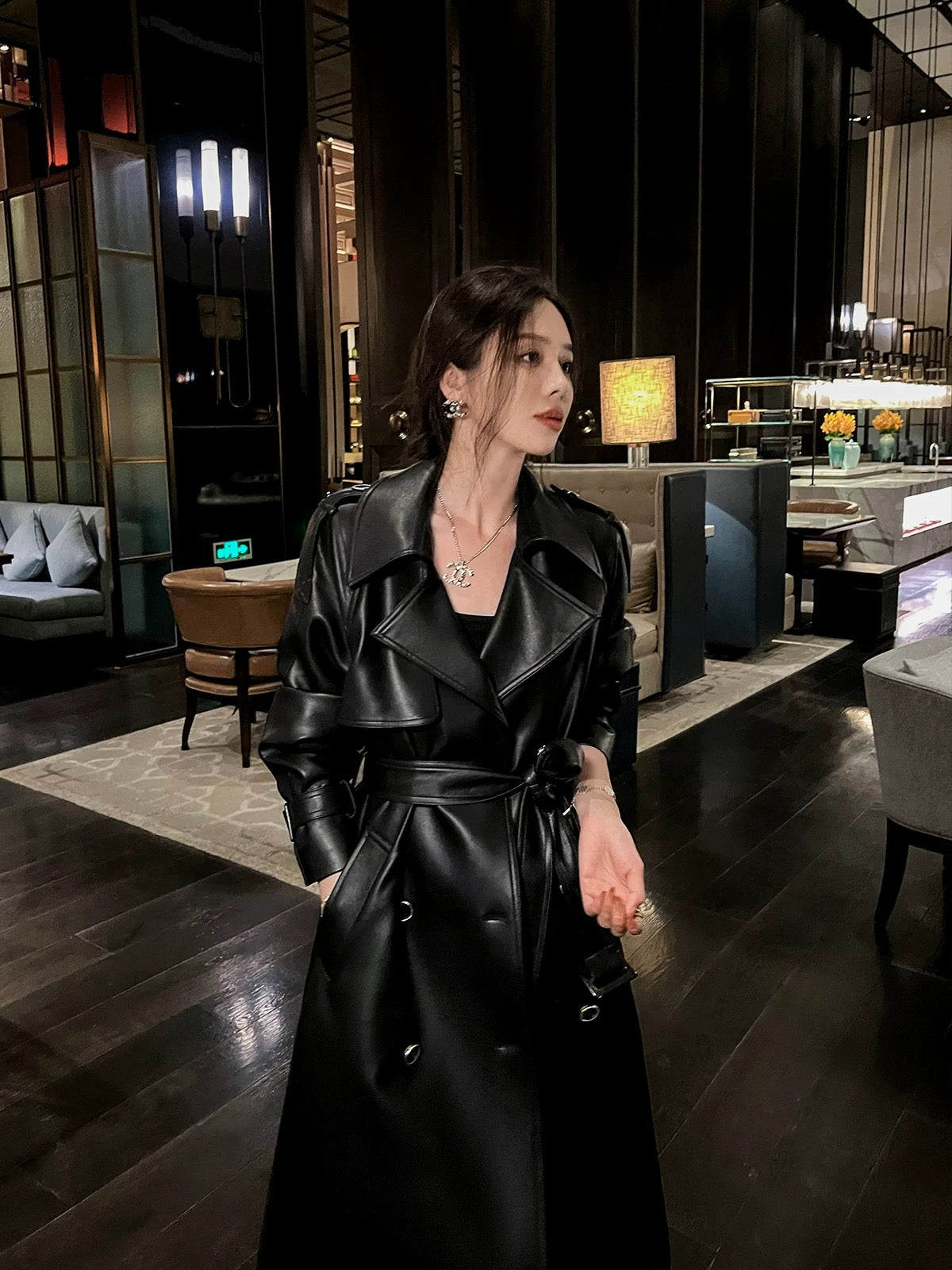 High-end popular black leather coat for women spring and autumn mid-length windbreaker loose casual temperament pu leather coat