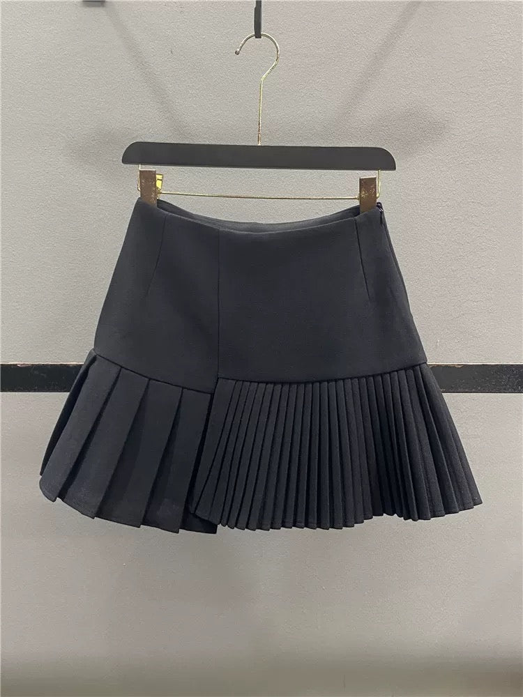 Irregular slit wool midi skirt for women, new autumn/winter 2025 style, high-waisted, slimming A-line pleated mini skirt.