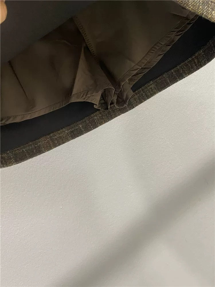 Retro plaid wool midi skirt for women, 2025 autumn/winter, design-conscious, high-waisted, slimming A-line bodycon skirt, short skirt.