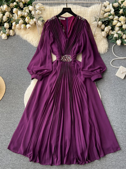 French retro high-end V-neck lantern sleeve studded dress for women with slim waist, elegant and elegant long skirt