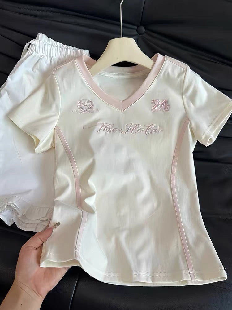 Korean style sweet embroidered V-neck short-sleeved T-shirt for women, summer slim fit design, color blocking, versatile hot girl top