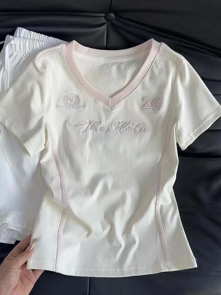 Korean style sweet embroidered V-neck short-sleeved T-shirt for women, summer slim fit design, color blocking, versatile hot girl top