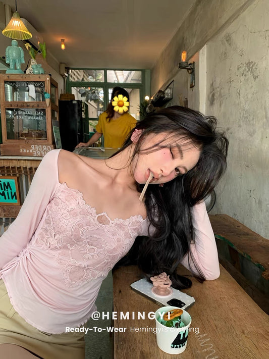 HeMingYi French Vintage-Style Pink Lace Long-Sleeve Top – Versatile Commuter Piece for Winter 2026