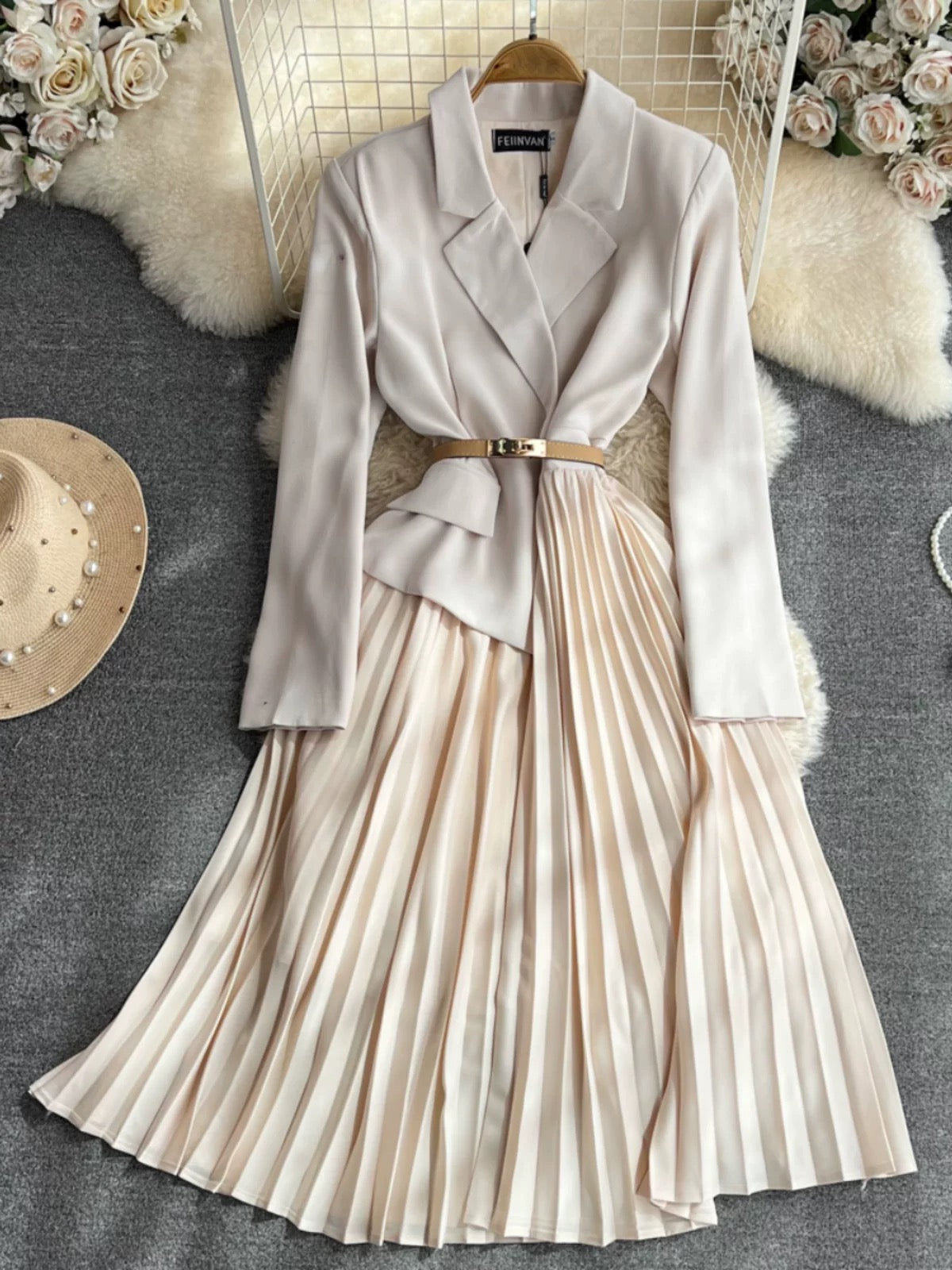 Spring and Autumn OL professional temperament fake two-piece long-sleeved suit collar waist slimming A-line pleated dress elegant long skirt