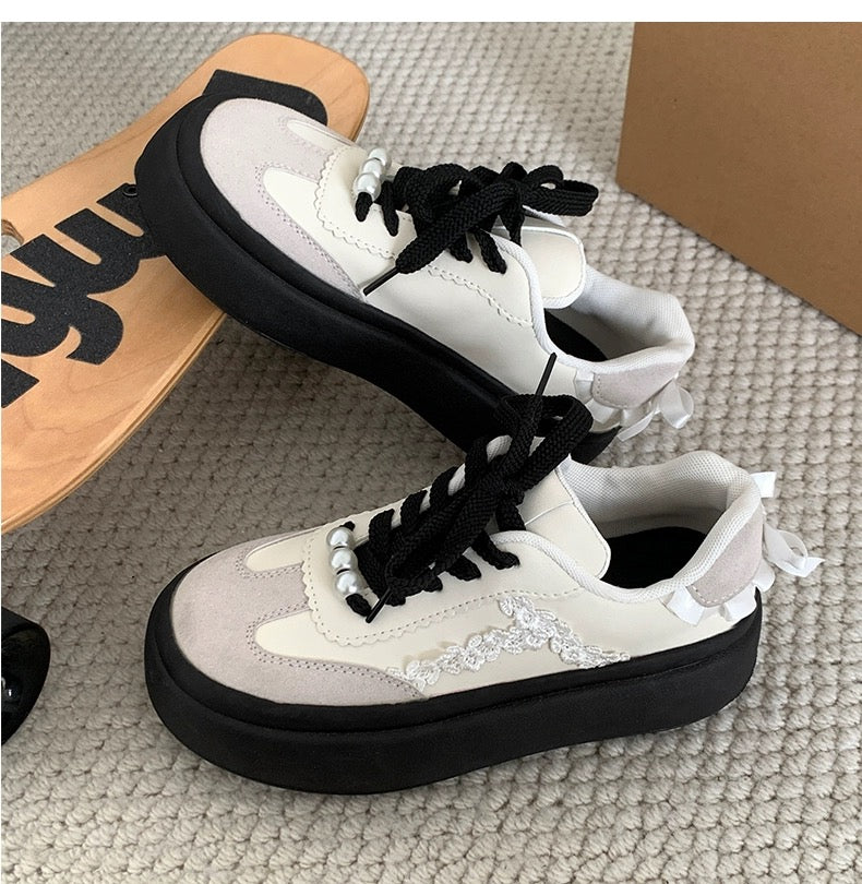 South in the south retro heightening thick-soled moral training shoes for women 2024 new spring and autumn students light and versatile white shoes