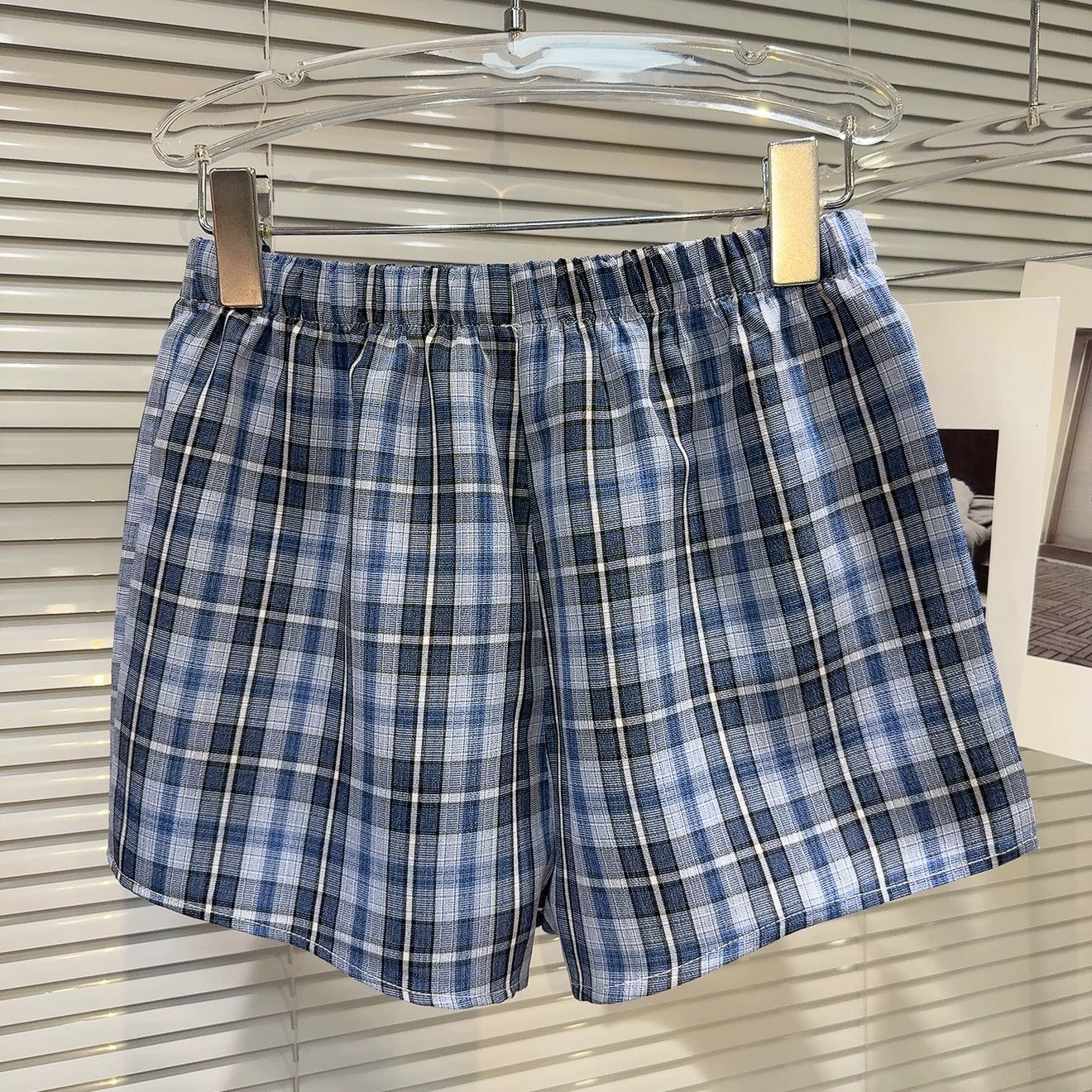 Internet celebrity style 2025 summer new style personality sweet and spicy strappy plaid splicing short-sleeved dress + shorts set