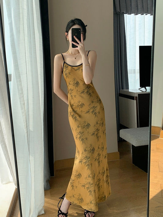 Guoge's suspender dress for women 2024 summer new high-end waist slimming printed satin long skirt