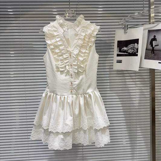 Internet celebrity same style 2025 summer new French sweet wood ear pleated design pearl button vest dress