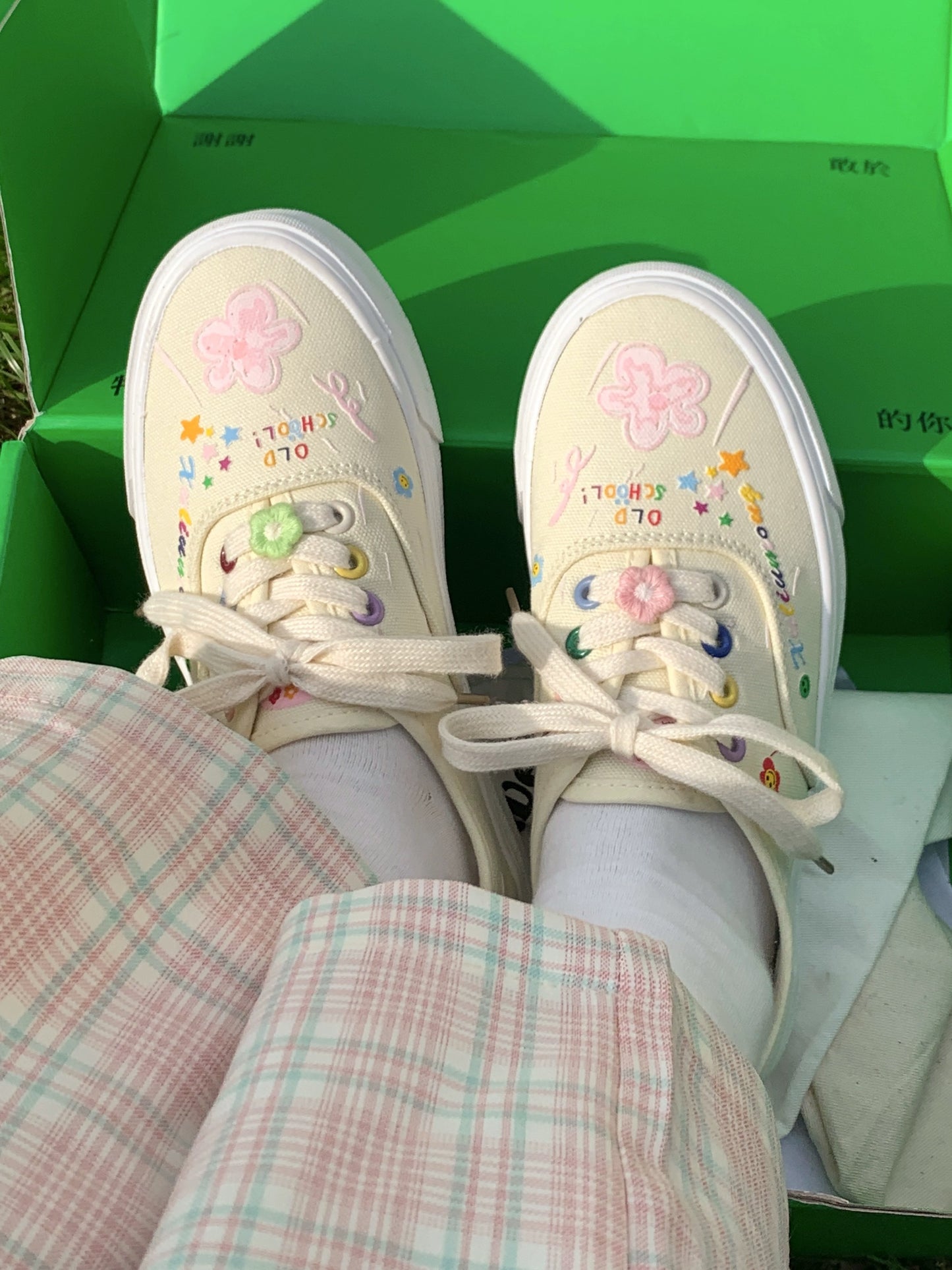 Xu Liumang original summer new graffiti white shoes versatile art cute student milk yellow canvas shoes for women