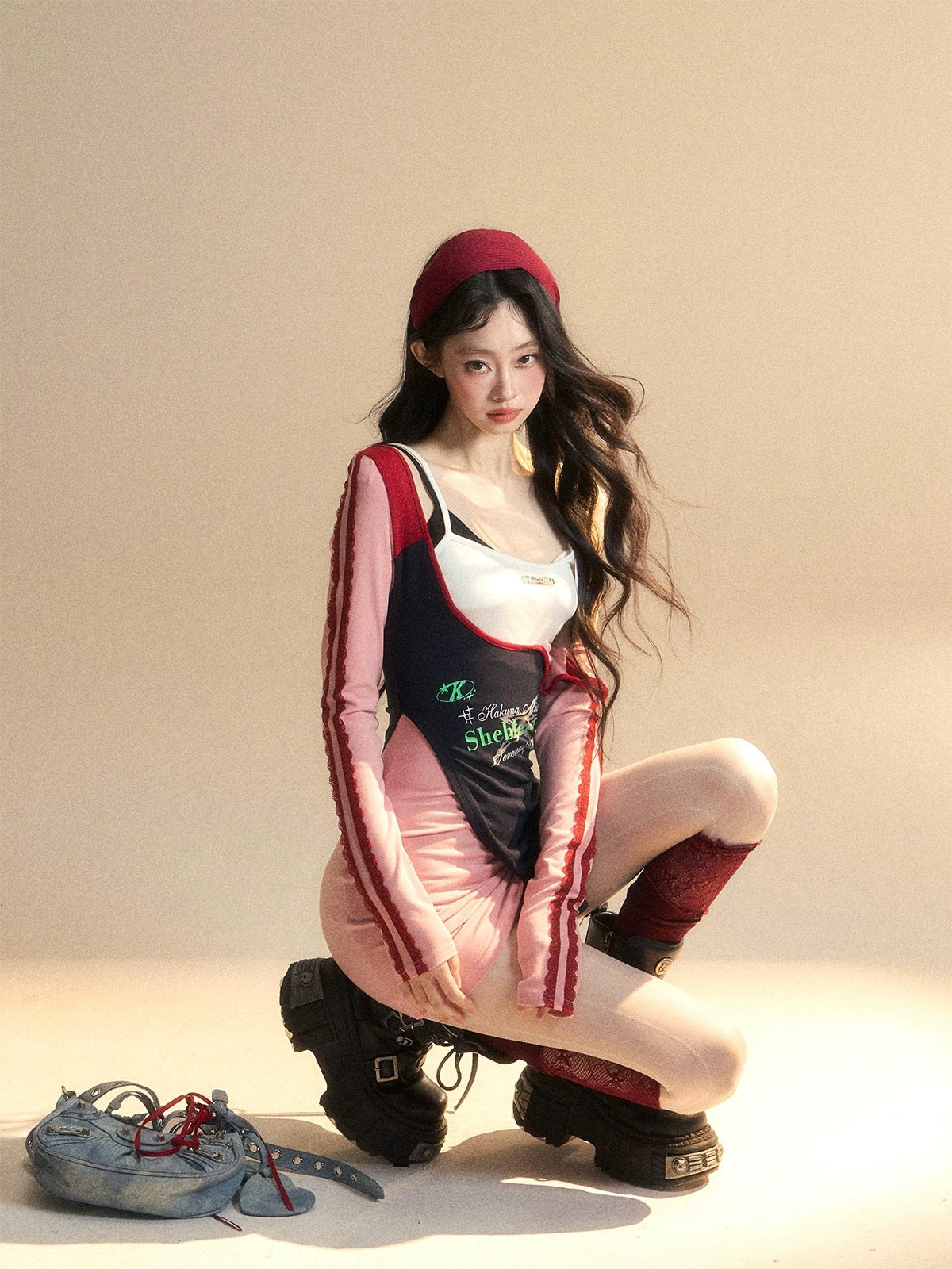 Jennifer's long-sleeved lace suspender T-shirt dress for women in summer, hot girls, slim hip skirt