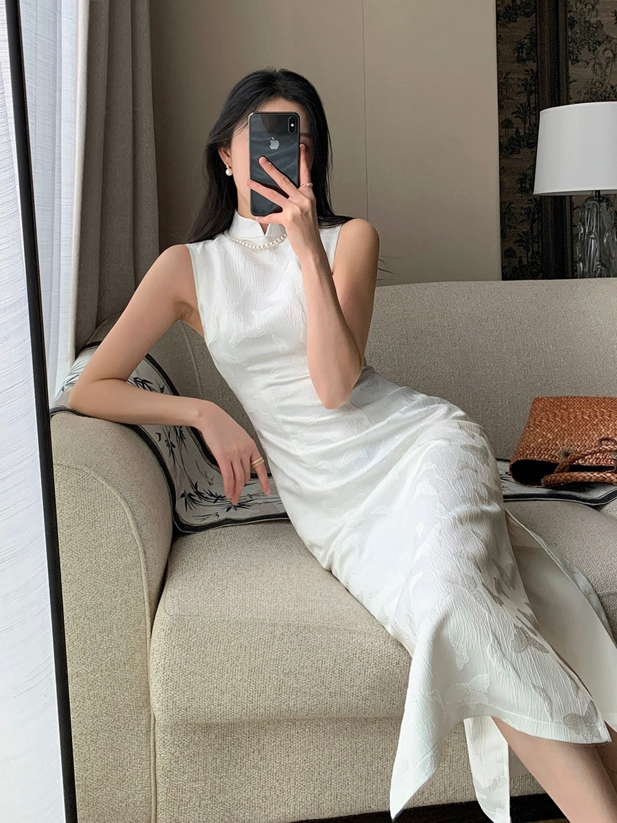 Guo Ge's White Dress Women's 2024 Summer New Style Super Beautiful New Chinese Style Sleeveless Slim Jacquard Improved Cheongsam