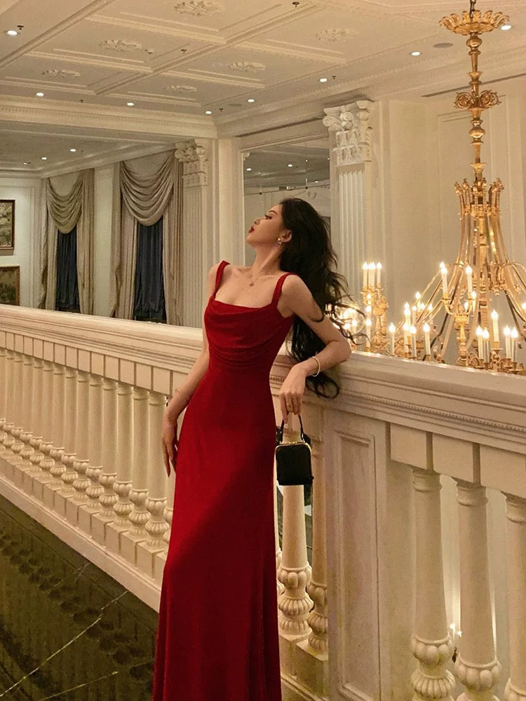 Ge Fuwen French red suspender dress female retro temperament sleeveless waist slimming collar knitted long skirt