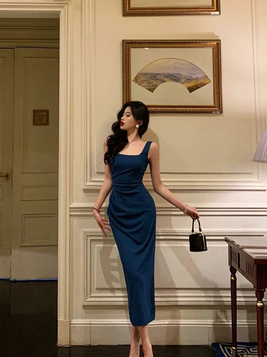 Ge Fuwen French Kendall suspender dress female high-end square neck pleated waist slim hip-wrapped mid-length skirt