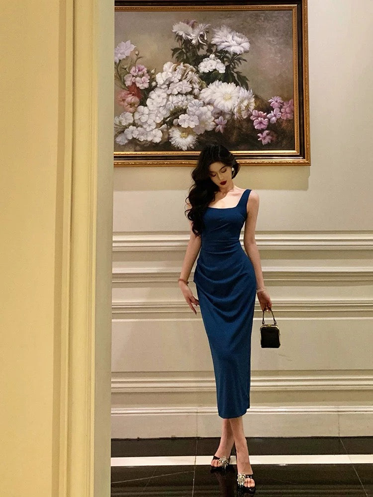 Ge Fuwen French Kendall suspender dress female high-end square neck pleated waist slim hip-wrapped mid-length skirt