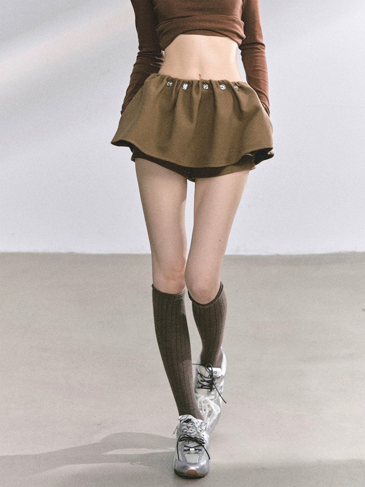 Shao Yeyan wild model legs French woolen skirt female autumn high waist A-line slimming puffy skirt short skirt