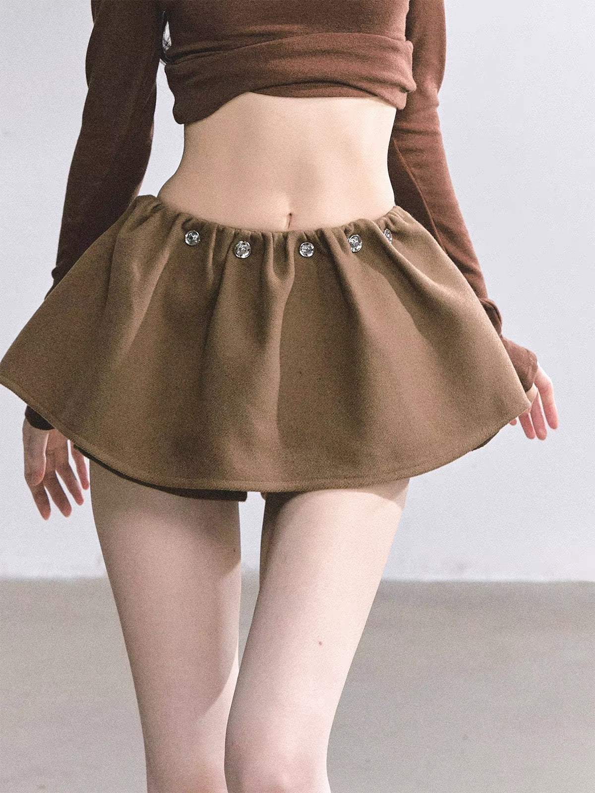 Shao Yeyan wild model legs French woolen skirt female autumn high waist A-line slimming puffy skirt short skirt