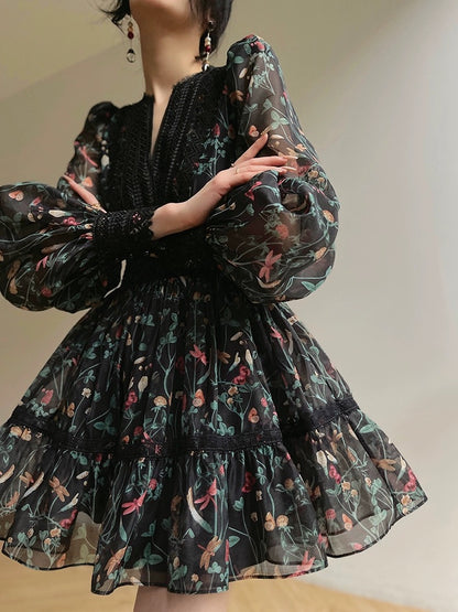 Aconiconi｜Night Rose French Retro Print Dress V-neck Lace Waist Slim Tea Break Dress