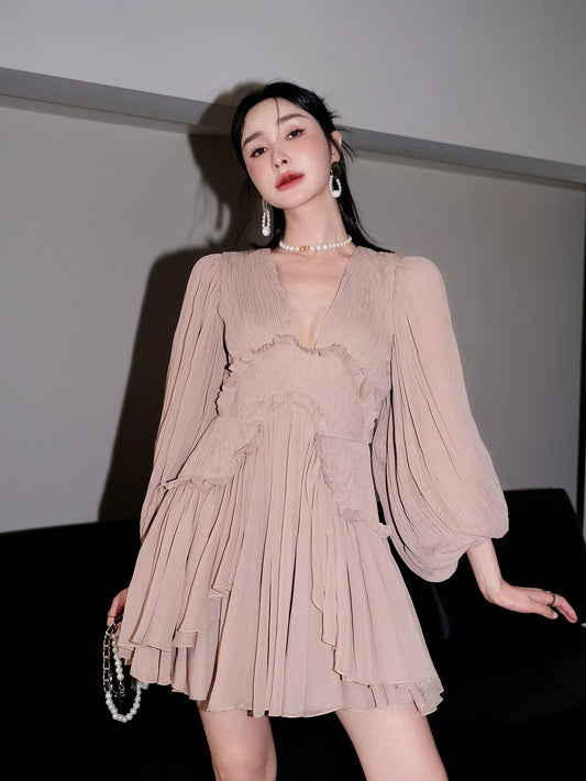 Zhao San French retro V-neck lantern sleeve pleated dress for women spring and summer 2024 new design short skirt view