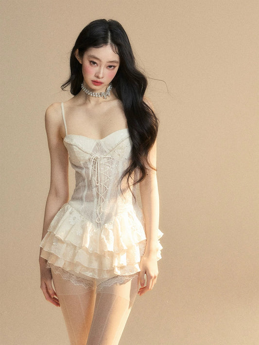 Anna Sui one-shoulder high-grade lace suspender dress for women in summer with waisted puffy skirt
