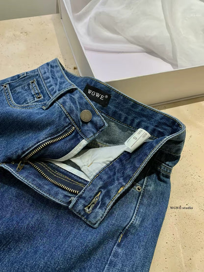 WGWE Korean-style high-waisted denim shorts for women—summer style designed to accentuate a slim waist; versatile, flattering fit for petite figures.