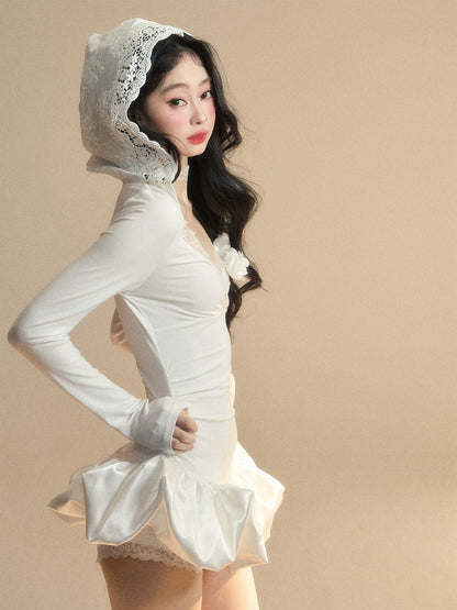 Shao Ye Yan Jiao Wan Sheng Meng long-sleeved hooded lace sexy dress female spring and summer waist slimming flower bud skirt short skirt