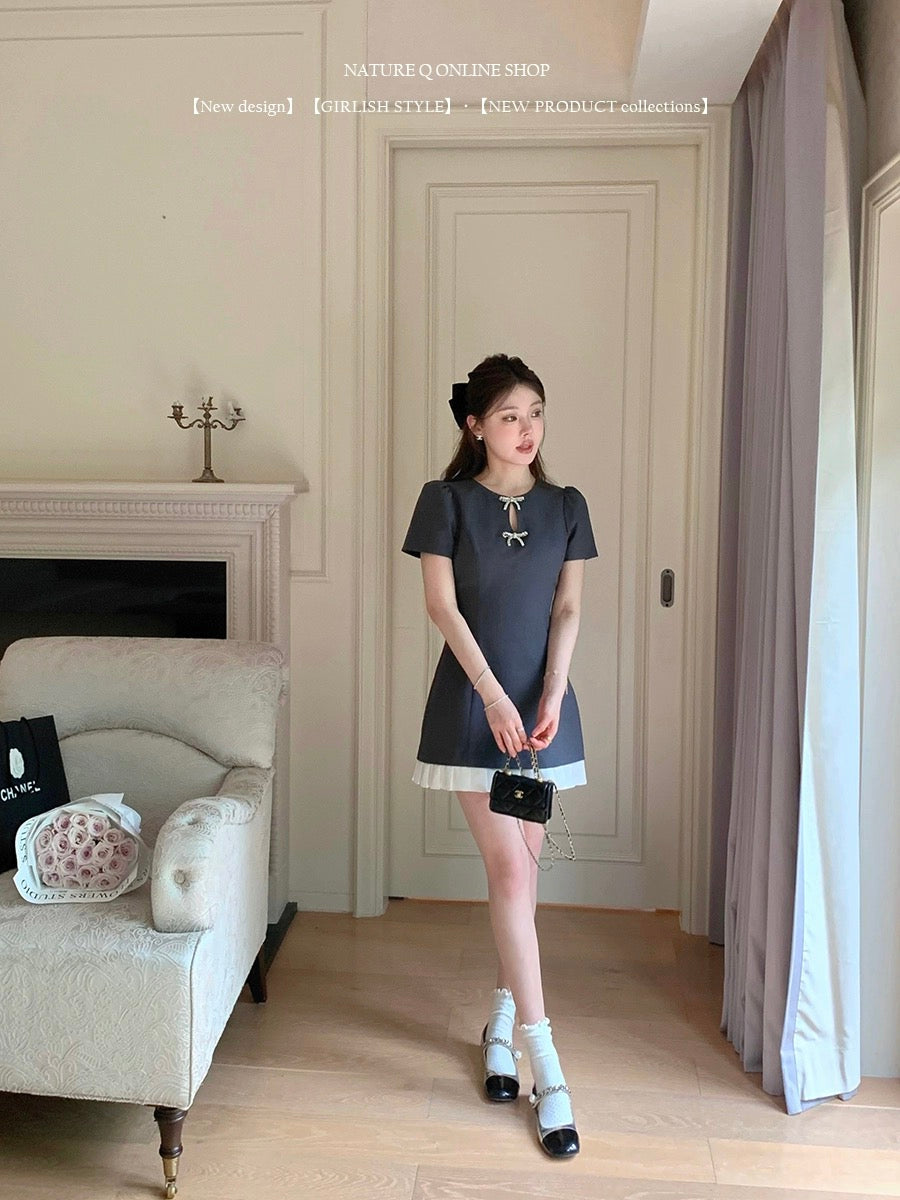 Yang Xiaojuan, the daughter of a rich family, MIU style bow puff sleeve dress, women's small fragrant style high-end little black dress