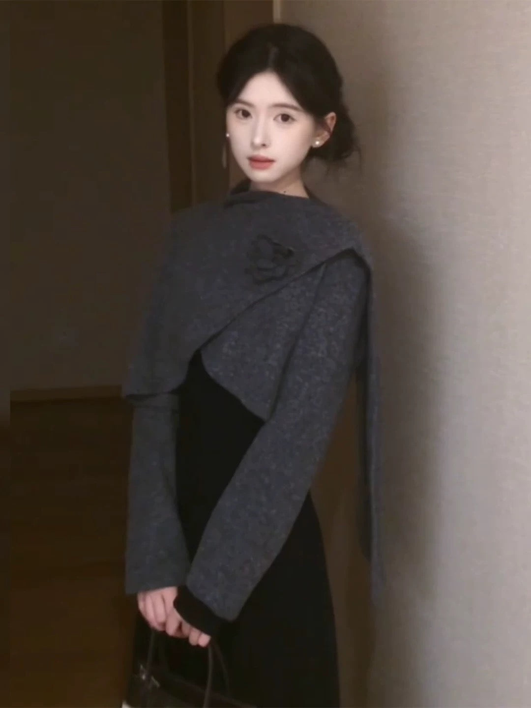2025 New Arrival - Stunningly Beautiful High-End Autumn/Winter Outfit Set: Exquisite Gray Shawl Dress