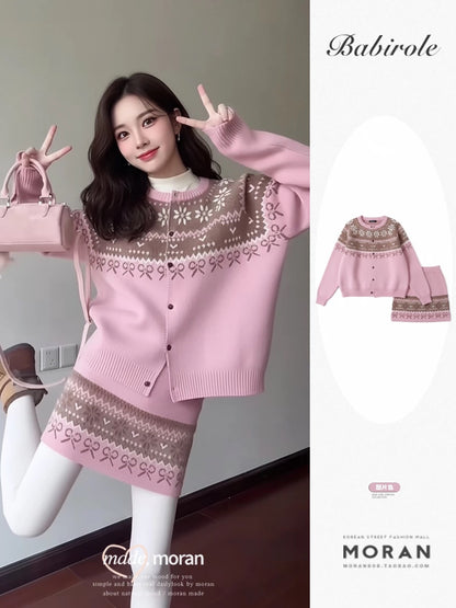 Lazy Style Pink Jacquard Sweater and Knit Skirt Set for Women, New Autumn Style, Loose Top and Skirt Two-Piece Set