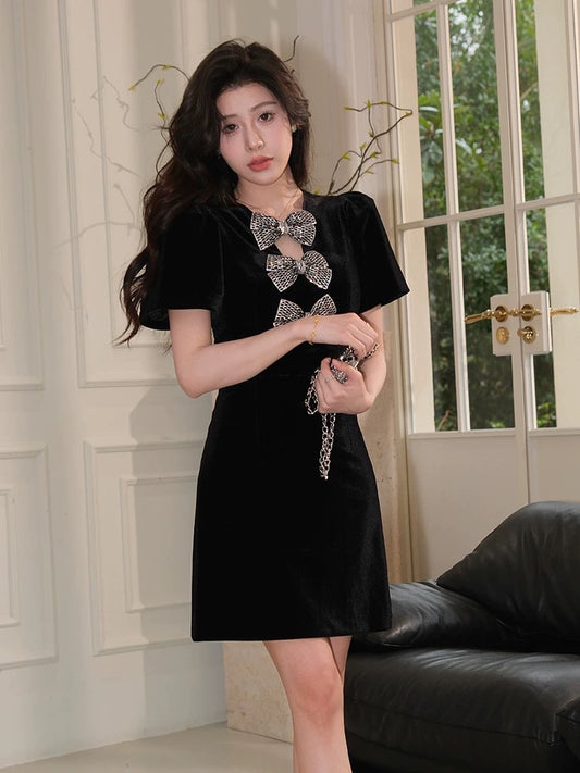 Yang Zi's same style·Exquisite little woman's diamond bow black velvet waist slimming short skirt dress W
