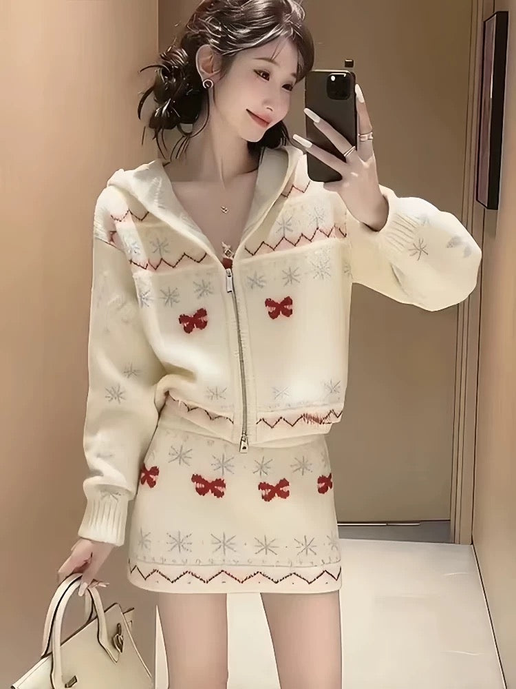 Korean style early autumn chic white knitted set for women, 2025 new style, relaxed style, two-piece set including top and skirt.