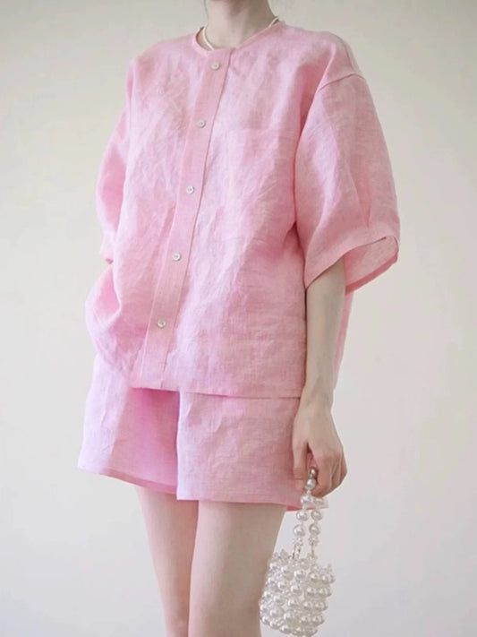 Fashion summer outfit with a complete set of women's summer light linen pink short-sleeved shirt cotton linen shorts two-piece suit
