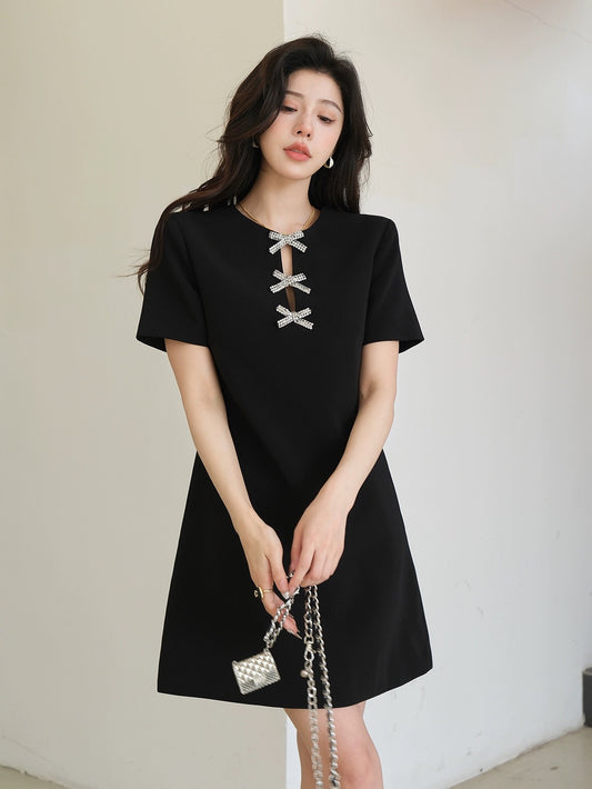 Acetic acid French Hepburn style white commuting temperament slimming work high-end elegant short-sleeved A-line dress