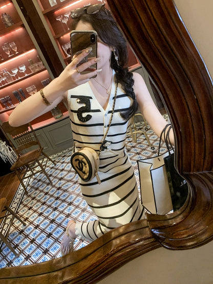 Fish Rabbit's Rabbit Small Fragrance Style Striped Suit Women's 2024 New Summer Mid-Length Sleeveless Two-piece Skirt