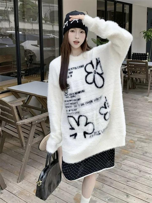 Sweet and relaxed style mink fleece sweater for women, new autumn and winter style, preppy, soft, loose and versatile pullover knitwear.