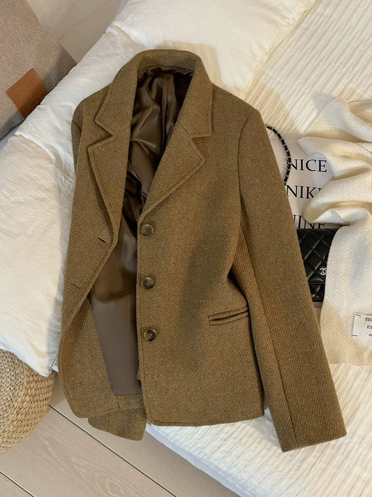 Camel-colored gentle lazy short wool suit jacket for women 2025 autumn and winter new style small size super good-looking small suit
