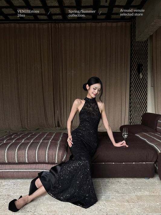 VENUIE Vintage-Style Embroidered Sleeveless Halter-Neck Dress – Black "New Chinese-Style" Qipao Gown for Evening Parties and Birthdays