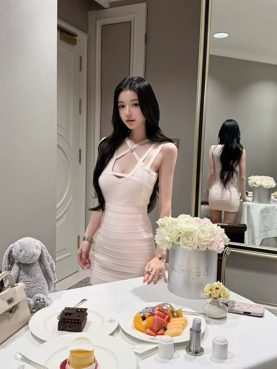 Qiauuu Cherry Blossom Pink Bodycon Dress - A Sexy, Slim Fit, Bandage-Style Dress for Women