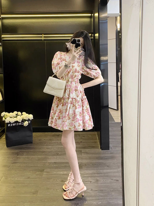 Leathercat floral dress female 2025 summer new French style sweet age-reducing waist puff sleeve short skirt