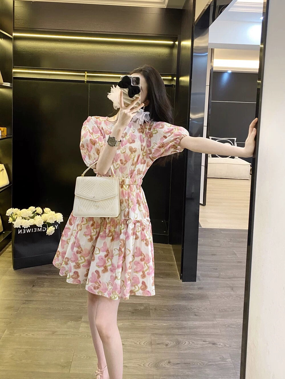 Leathercat floral dress female 2025 summer new French style sweet age-reducing waist puff sleeve short skirt